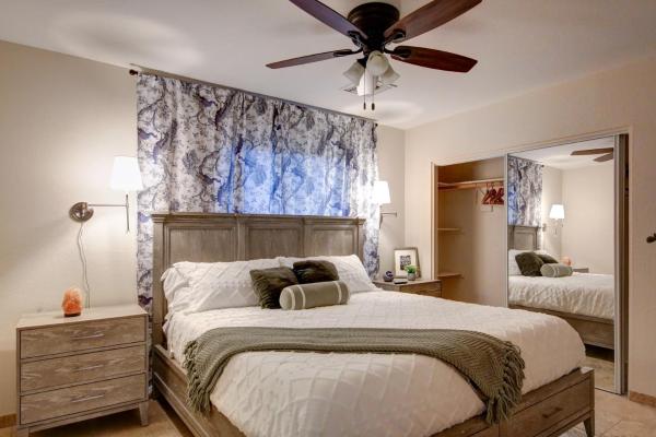 A la foto es mostra l'objecte A cozy casita in Moon Valley-Phoenix with Patio & BBQ situat a la ciutat de Phoenix.