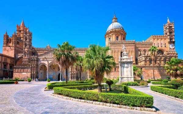 Nella foto è visibile l'oggetto Al Maqueda situato nella città di Palermo.
