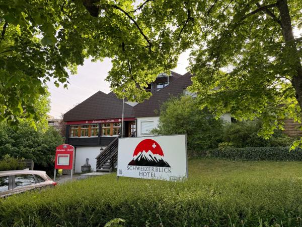 På billedet ses objektet Hotel Schweizerblick beliggende i byen Bad Säckingen.