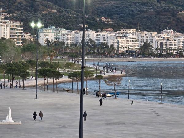 På billedet ses objektet ELAD apartment in Lungomare beliggende i byen Vlorë.
