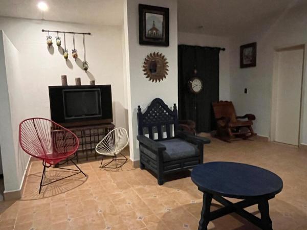 A la foto es mostra l'objecte Casa Amplia Morelos situat a la ciutat de Temimilcingo.