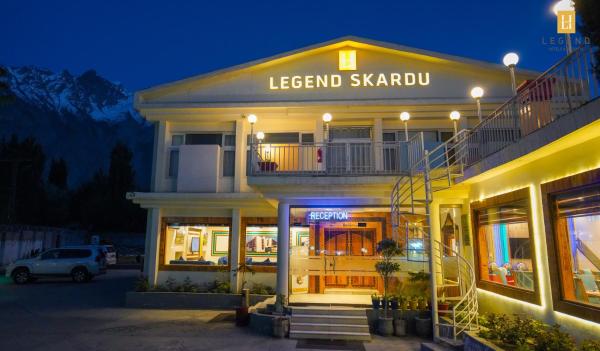 A la foto es mostra l'objecte Legend Hotel Skardu situat a la ciutat de Shigar.