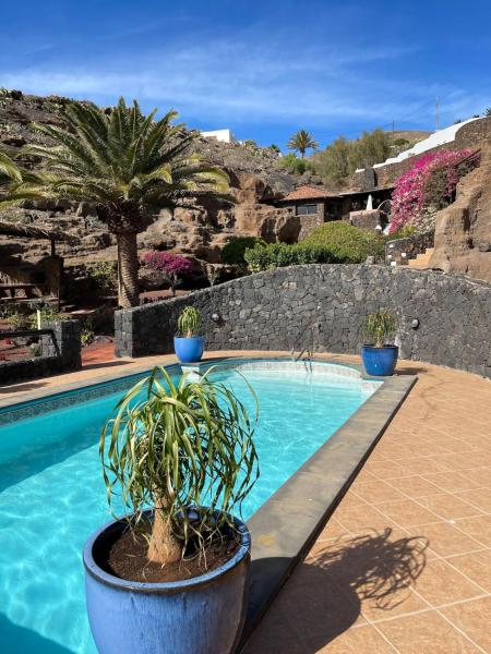 A la foto es mostra l'objecte Castillo Antonia Executive Villa with heated pool situat a la ciutat de Tías.