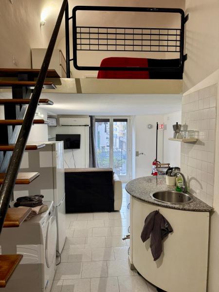 A la foto es mostra l'objecte Best Stay-Loft 37 situat a la ciutat de Bari.