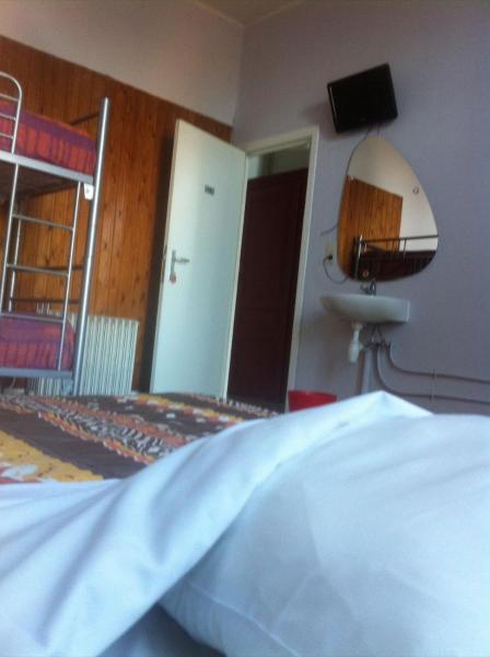 På bildet vises objektet The82 Hostel Louise som ligger i byen Brussel.