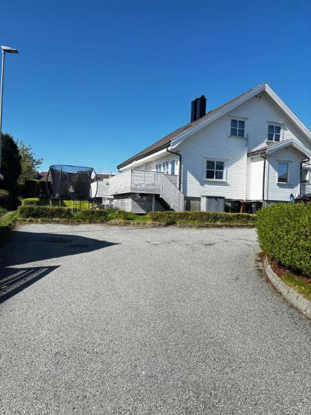 A la foto es mostra l'objecte Modern Basement 1BHK Apartment Private Entry situat a la ciutat de Stavanger.
