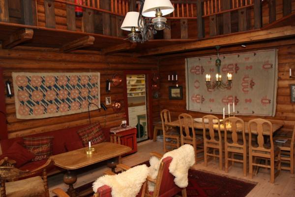 Nella foto è visibile l'oggetto Johnsbu - unique log cabin, Ustaoset situato nella città di Hol.