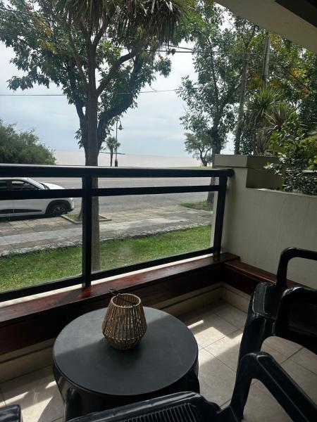Apartamento con vista al Rio y frente a la playa, Colonia del Sacramento