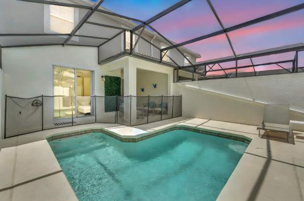 Storey Lake Escape With Pool - Kissimmee, FL