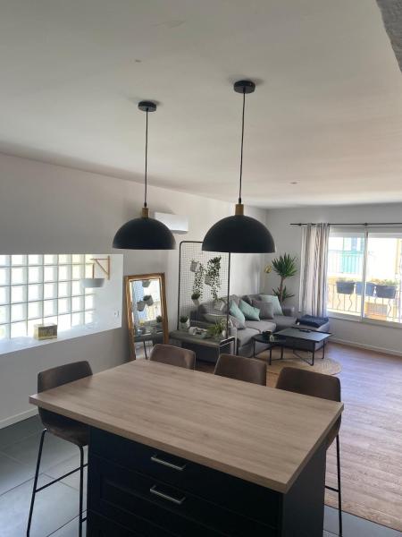 A la foto es mostra l'objecte Confort & tranquillité à deux pas des restos et de la gare situat a la ciutat de Perpinyà.