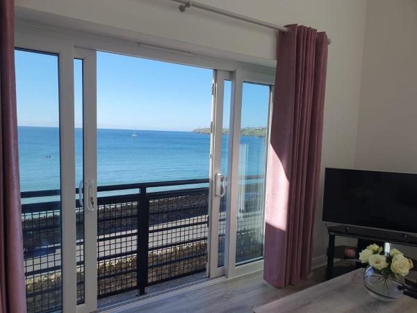 A la foto es mostra l'objecte Seafront Apartment in Tramore situat a la ciutat de Tramore.