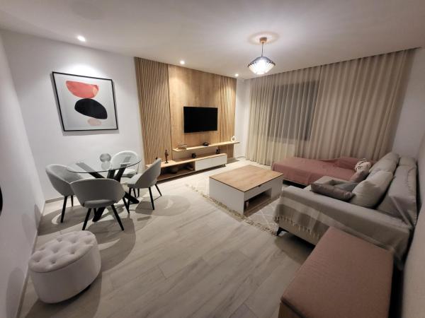 Na fotografii je vidět objekt Le luxe appartement nacházející se ve městě Dār Şāliḩ Bey.