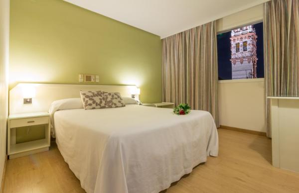 A la foto es mostra l'objecte Hotel Platería situat a la ciutat de Écija.