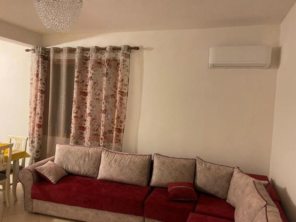 Na fotografii je vidět objekt Villa Sindy B&B nacházející se ve městě Durrës.