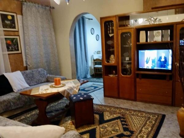 På billedet ses objektet Sergios Rooms votonosi metsovo!!! beliggende i byen Votonósion.