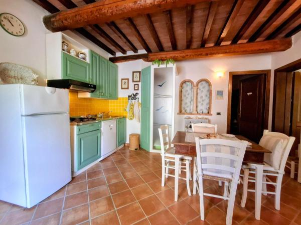 The photo shows the La Casina di Laura&Gianni located in the city of Brancorsi.