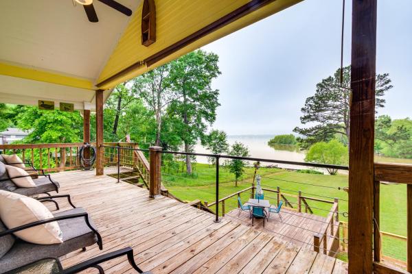 Foto 1: Views, Sunsets & Wildlife: Waterfront Gem in Texas