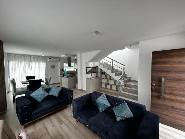 A la foto es mostra l'objecte Casa Galgani, Manta situat a la ciutat de Manta.