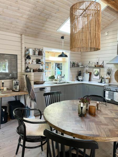 A la foto es mostra l'objecte Summer House With Soul And Family Roots In Rørvig situat a la ciutat de Nakke.