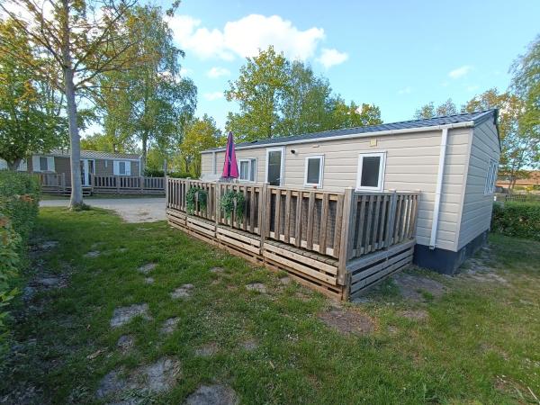 Foto 2: BJ Chalets - De Rug 1 - Vakantiepark Lauwersoog - LUXE chalet met vaatwasser! Vroege incheck!