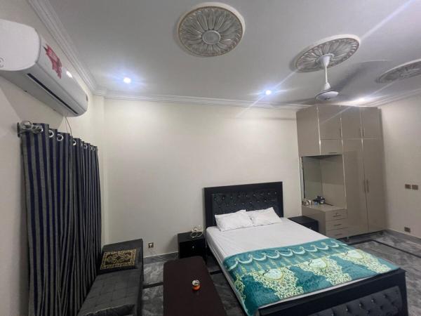 Na foto é possível ver o objeto B3 Residence Mirpur - Studio Flat 2 localizado na cidade de Burotiān.