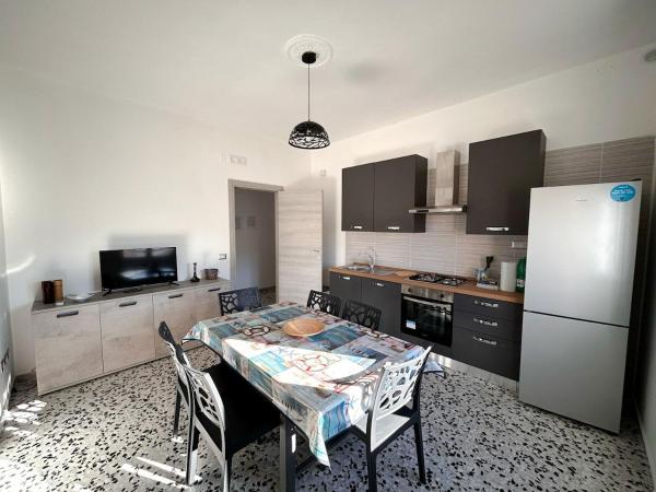 A la foto es mostra l'objecte Casa Nyon situat a la ciutat de Agropoli.