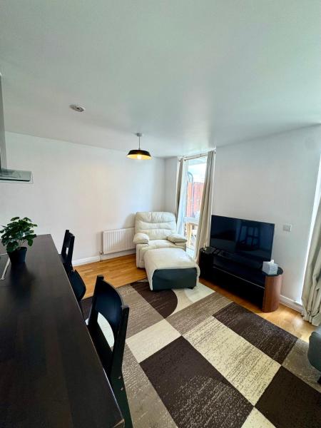 Foto 9: Spacious & Serene 2 Bed, Sleeps 6 With Canal View And Underground Parking