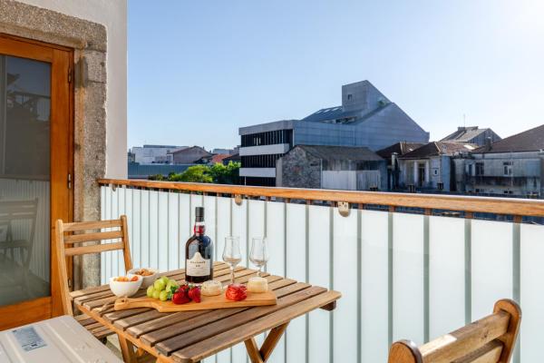Foto 4: HostWise - Stylish Flat with Balcony