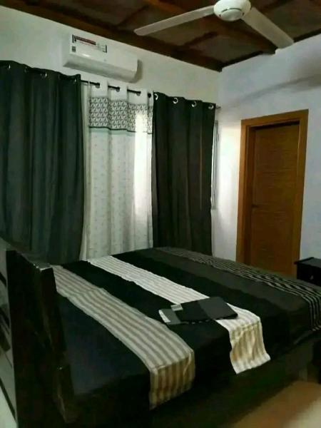 На фото показан объект Oméga immobilier, расположенный в городе Pabré.