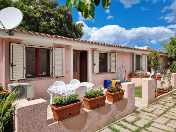 A la foto es mostra l'objecte Residenze Solemar situat a la ciutat de Budoni.