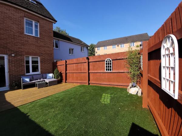 Na fotografii je vidět objekt 3 bedroom town house with cwtch hobbit play room nacházející se ve městě Ebbw Vale.