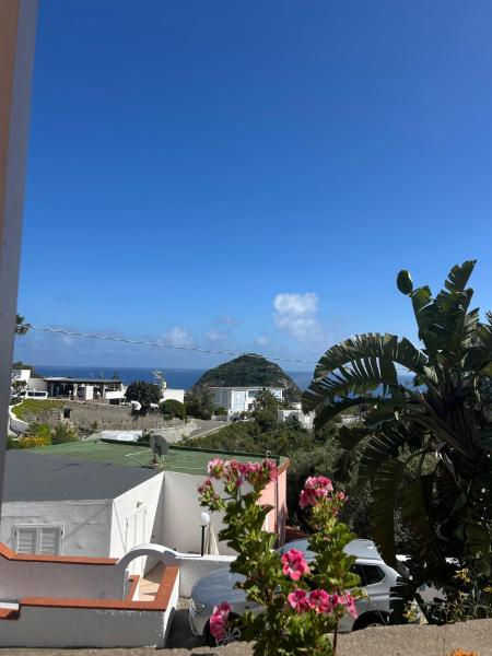 A la foto es mostra l'objecte Casa La Perla situat a la ciutat de Ischia.