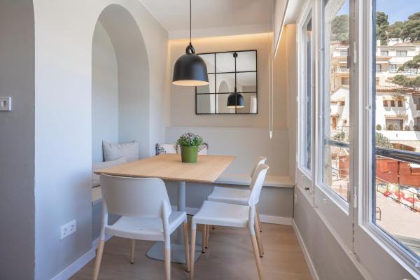 På billedet ses objektet Alta House Apartments Sa Tuna Playa beliggende i byen Begur.