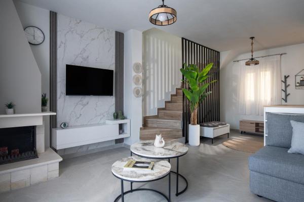 Na fotografii je vidět objekt Seaside Maison Elegant Stay-Polychrono,Chalkidiki nacházející se ve městě Polychrono.