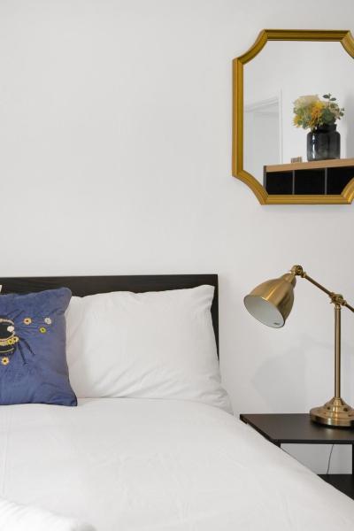 A la foto es mostra l'objecte Ideal 3-bed House, Free Parking! situat a la ciutat de Hanley.