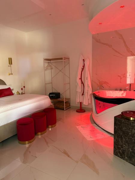 Na zdjęciu widoczny jest obiekt Room 84 położony w mieście Poggiomarino.