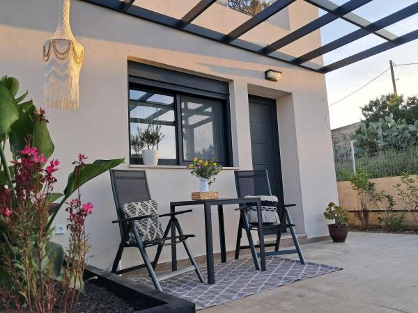 En la foto se muestra el objeto The Boho Breeze Studio ubicado en la ciudad de Cos.