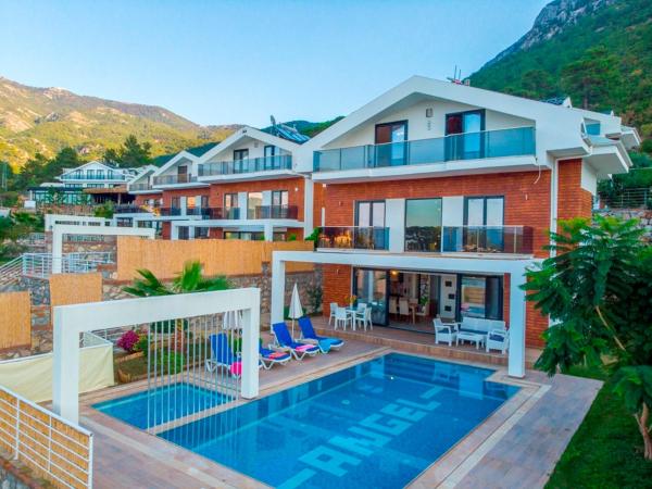På billedet ses objektet Celebrity G beliggende i byen Fethiye.
