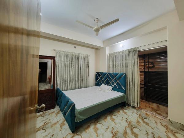 Lovely two bed flats by Dhaka Shahjalal Airport, Dháka