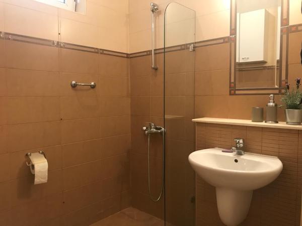 Foto 9: 1BD Flat in Sofia Center - Steps from Vitosha Blvd by Flat Mаnager
