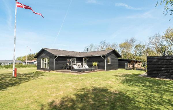 På billedet ses objektet 3 Bedroom Cozy Home In Vinderup beliggende i byen Vinderup.