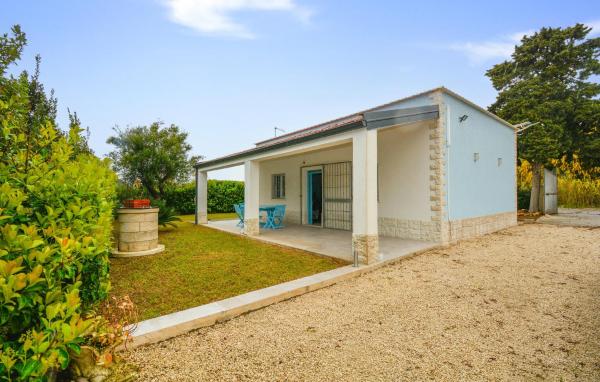 Stunning Home In Santa Maria Del Focall With Wifi, Santa Maria Del Focallo