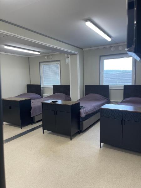 A la foto es mostra l'objecte Pabrades Apartamentai situat a la ciutat de Skirlėnai.