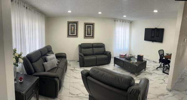 Cozy and spacious house in Las Vegas, Las Vegas