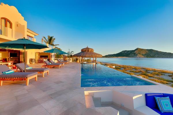 På billedet ses objektet Villa Bahia de los Frailes by Cabo Villas beliggende i byen Cabo Pulmo.