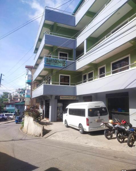 Auf dem Foto ist das Objekt Indigenous Inn & HandiCrafts in der Stadt Sampong zu sehen.