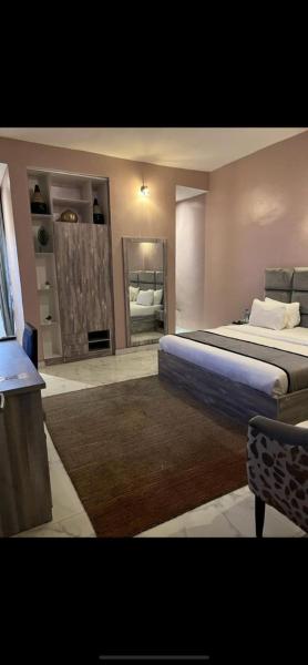 Op de foto is het object La VOD Hotel te zien, gelegen in de stad Oko.