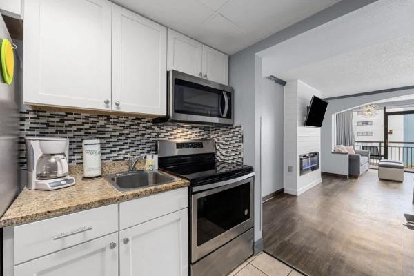 Billede 9: *BEACH, COMFY, SUNNY* *Great Pools, Hot Tubs, Lazy Rive & More*S44
