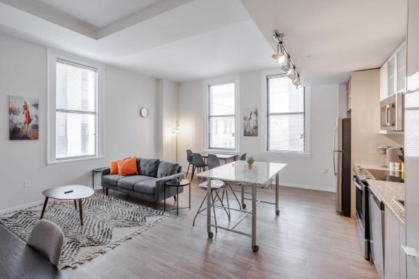 A la foto es mostra l'objecte CozySuites Sky Central #2 situat a la ciutat de Cincinnati.