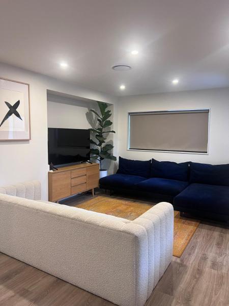 Spacious And Modern - 12 Minute Drive From Cbd! - オークランド